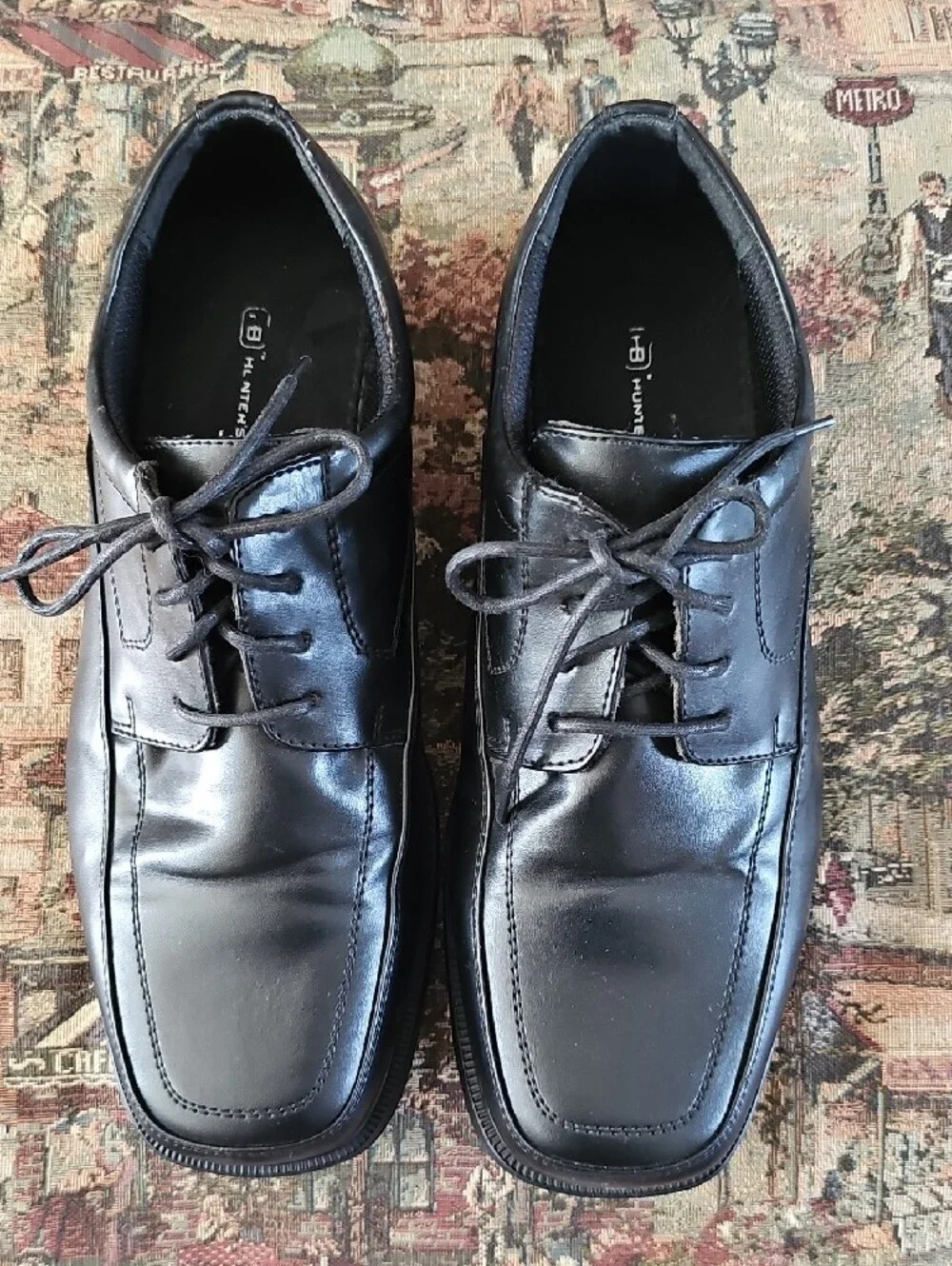 Men's Black Lace-Up Square-Toe Oxfords